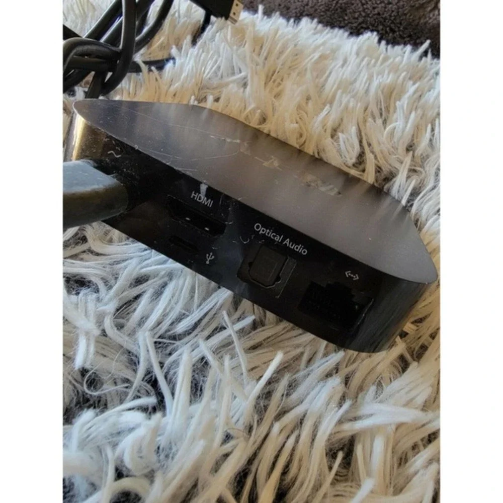Apple‎ TV HD Media Streamer A1469 3rd Gen w/Remote(menu button not working ☹️)